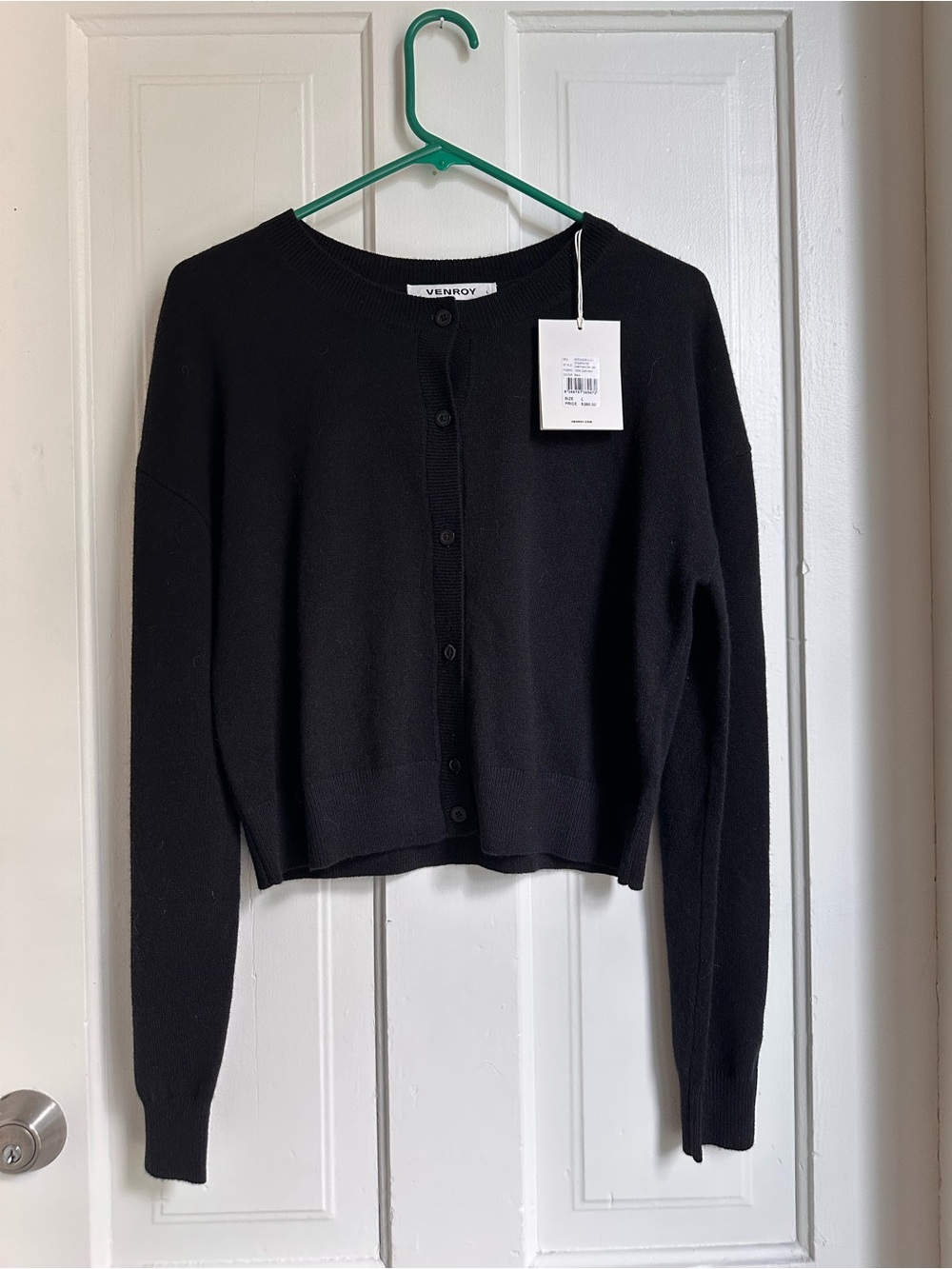 Venroy Black Button-Front Crewneck Cardigan Cashmere